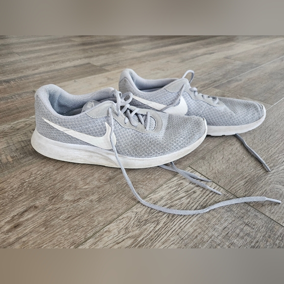 Nike Other - Nike Tanjun Grey Mens Running Shoe Size 11 Mesh